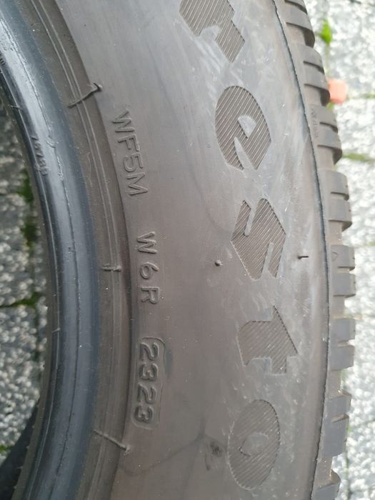 Opony zimowe 215/60 R16
