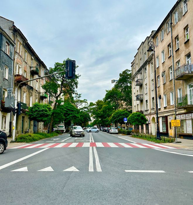 Metro Szwedzka /Praga Północ 2 pokoje do remontu