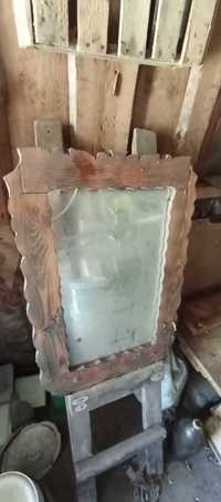 Зеркало настенное в металлической и леревянной оправах