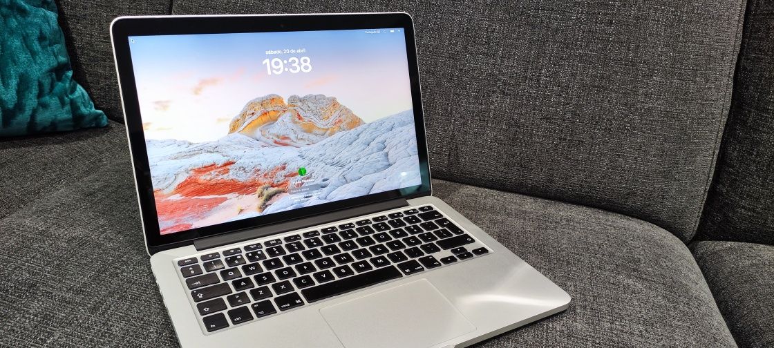 Apple MacBook Pro i5/8GB/250GB SSD Actualizado