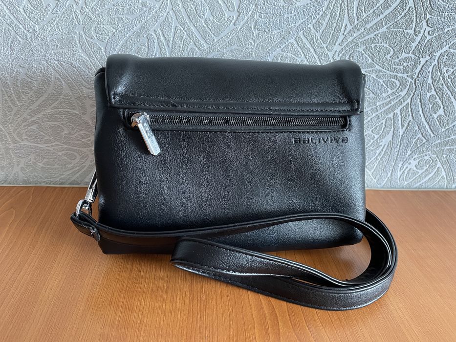 Жіноча чорна сумка