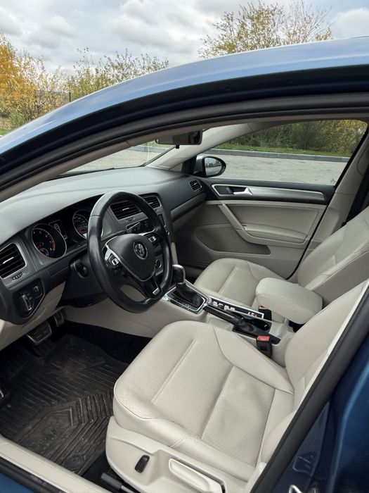 Volkswagen Golf 2017 года