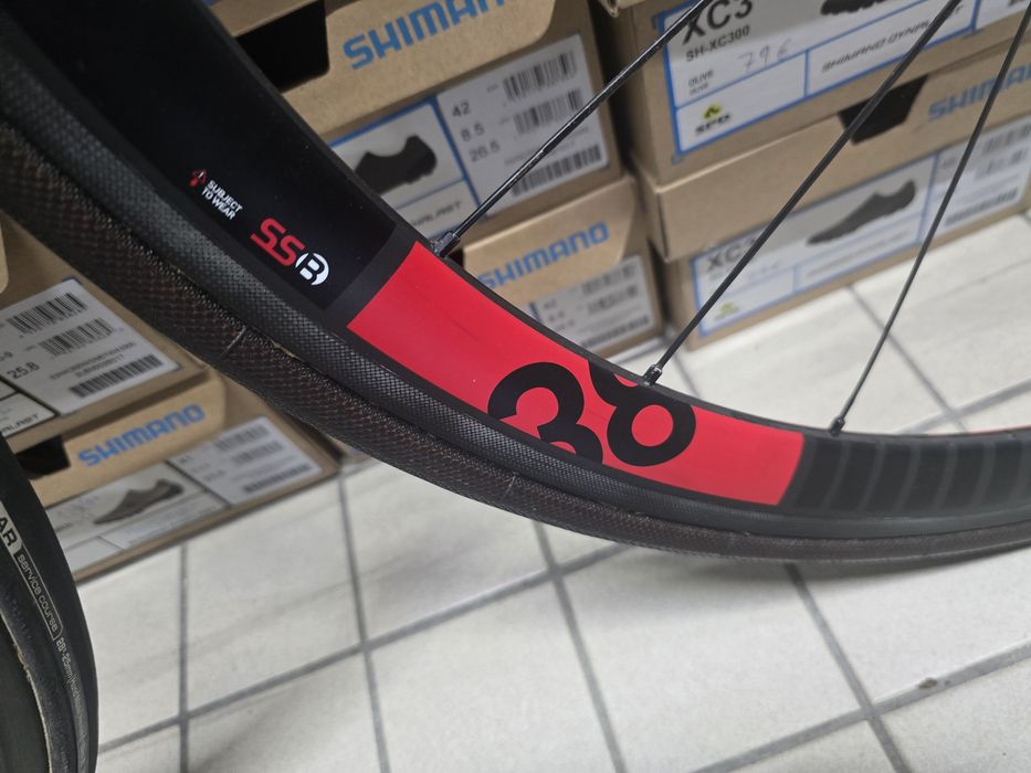 Rodas blackjack carbono