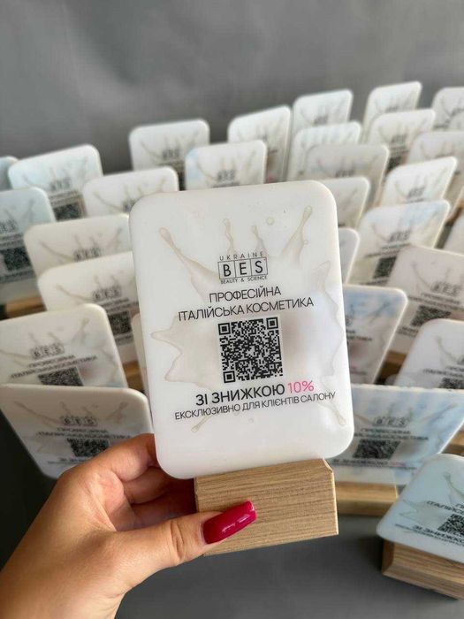 Таблички штендери вказівники банери