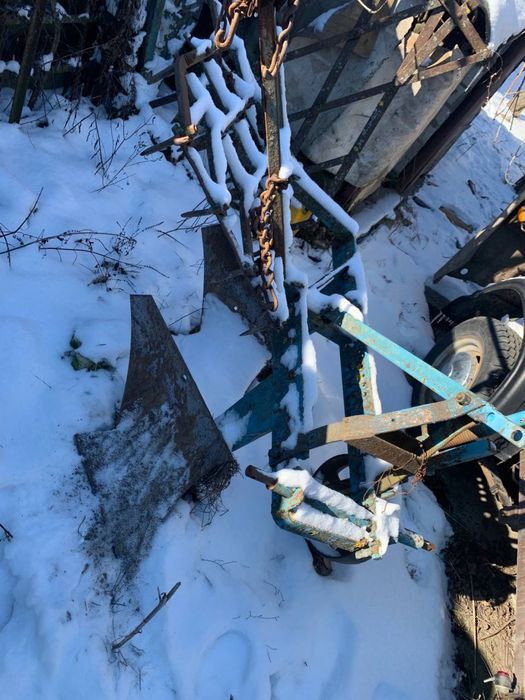 Продам плуг двох корпусний до трактора 2 по 25