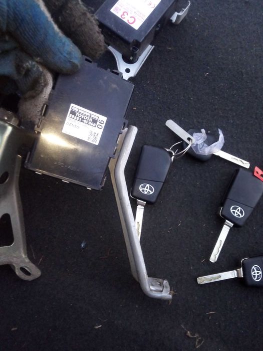 toyota VERSO 13-15 lift komputer ZESTAW startowy 2,0 D-4D 124km