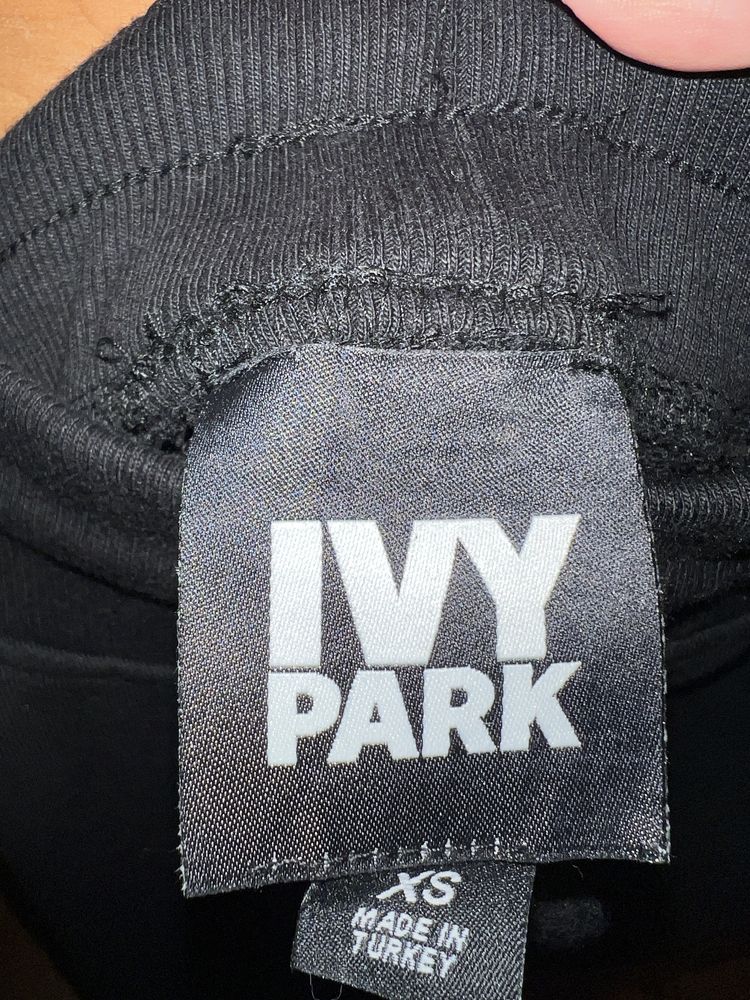 Ivy Park штани жіночі