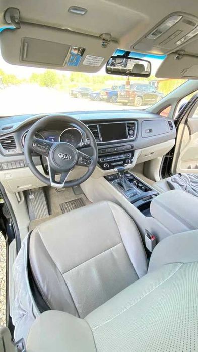 2017 Kia Carnival 2.2 дизель можно з ПДВ