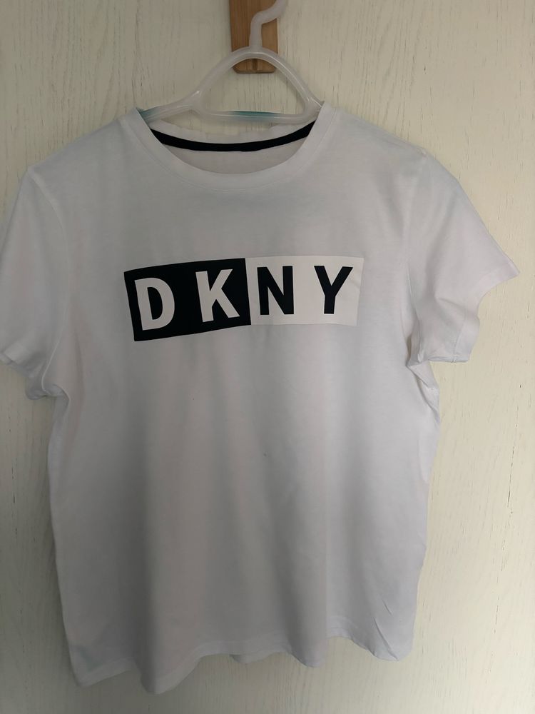 Biala koszulka bawelniana dkny uniwersalna