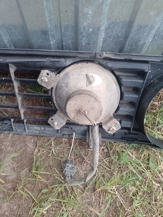 GOLF 2, Atrapa +halogeny HELLA (orginalne vw,) (1994r)