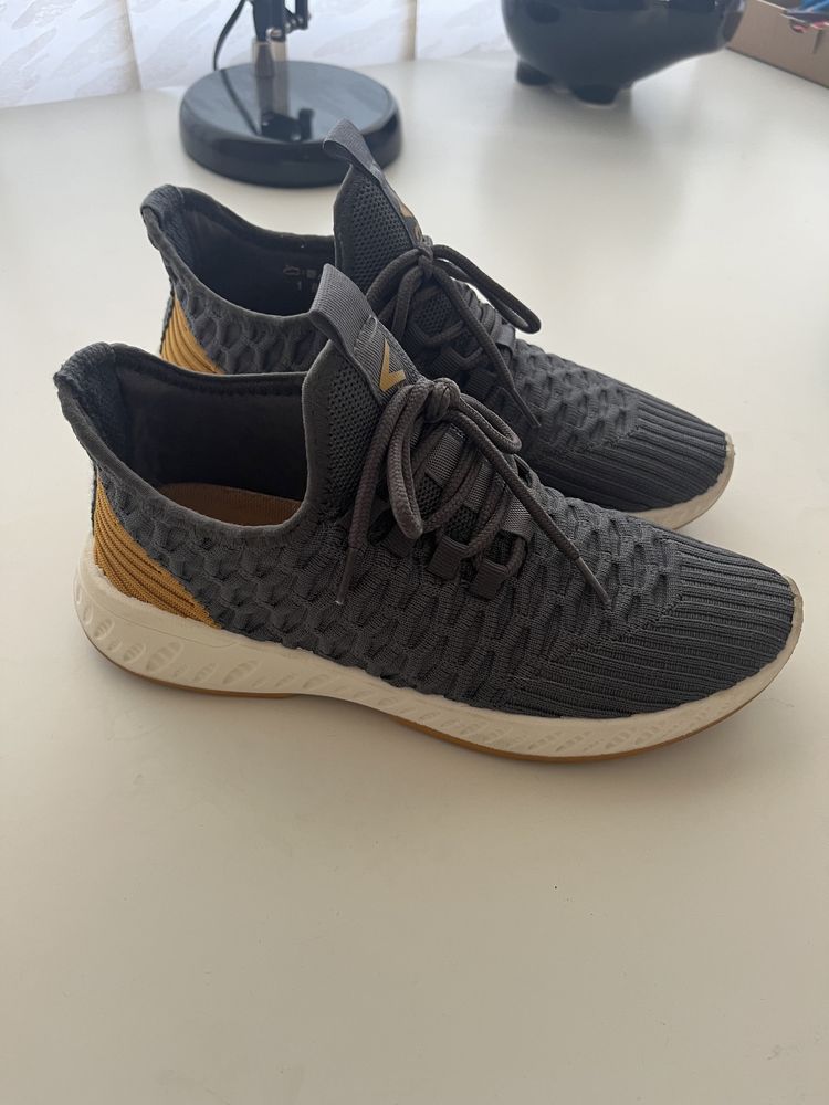 Buty sportowe, adidasy rozmiar 36, wkł 24,5cm