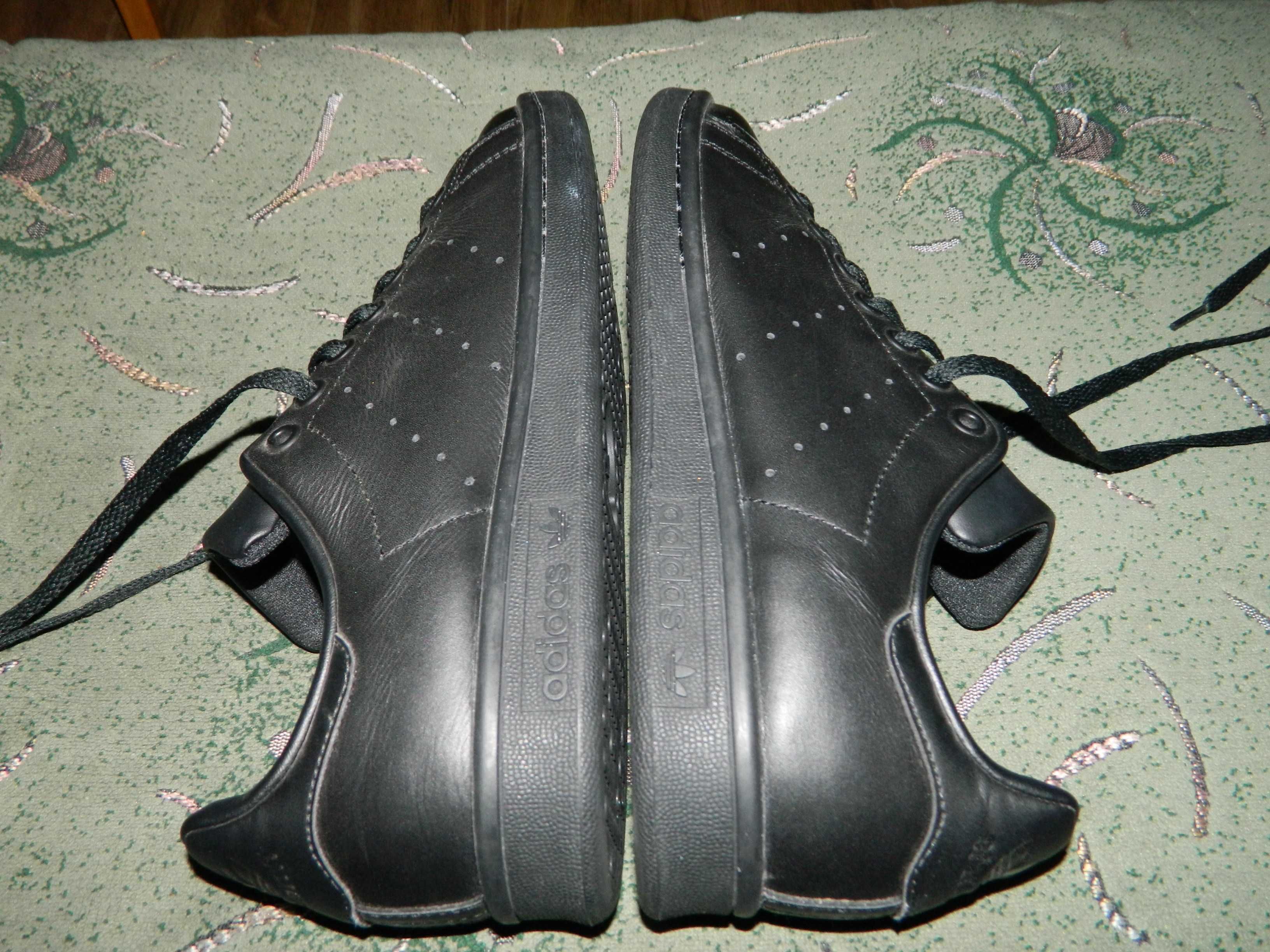 Кроссовки/кеды кожаные Adidas оригинал размер-40 по факту стелька-26см