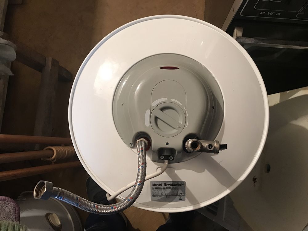 Elektryczny ogrzewacz wody Merloni 75l 1500W