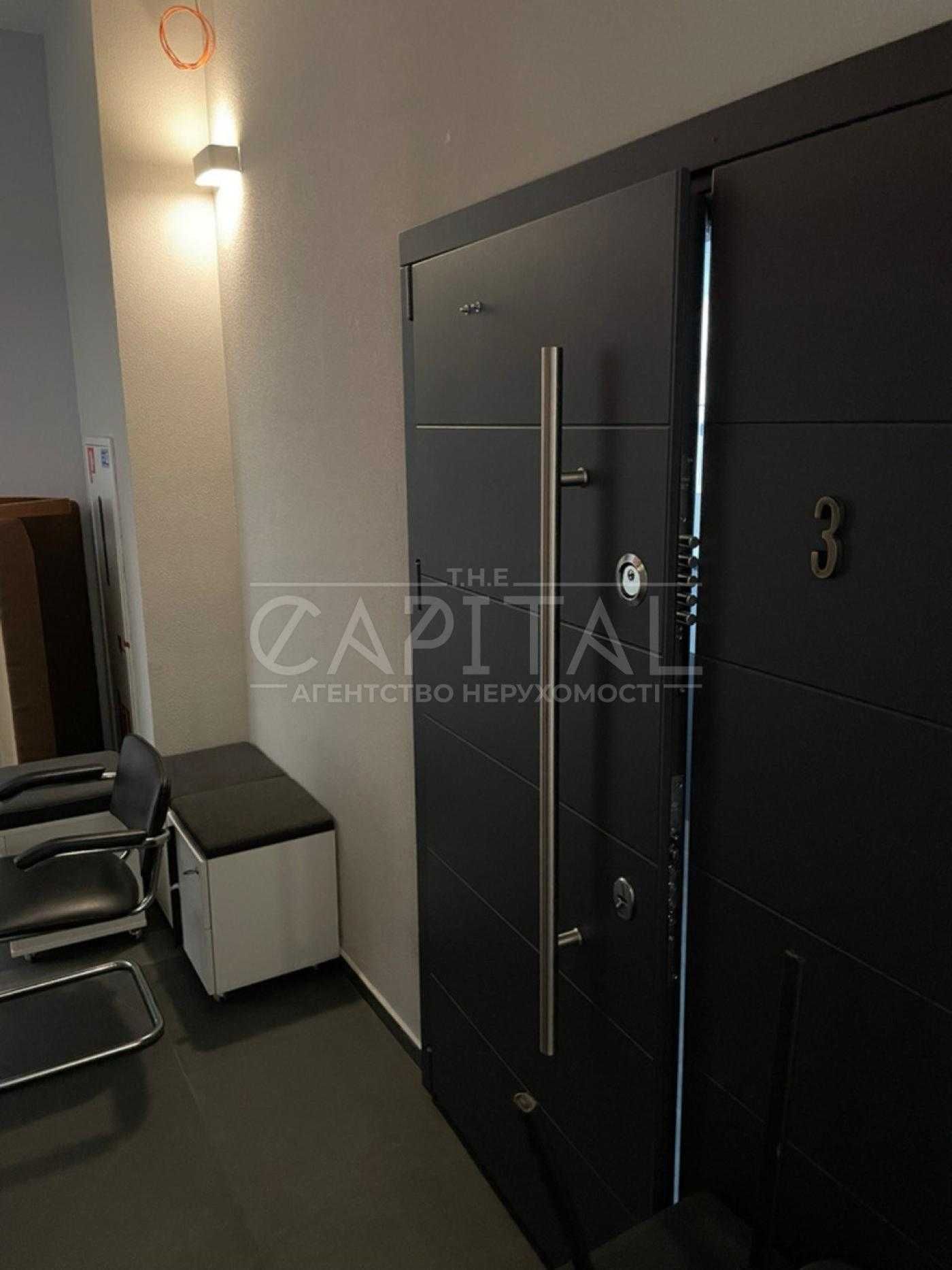 Офіс, метро Вокзальна з меблями 250м2
