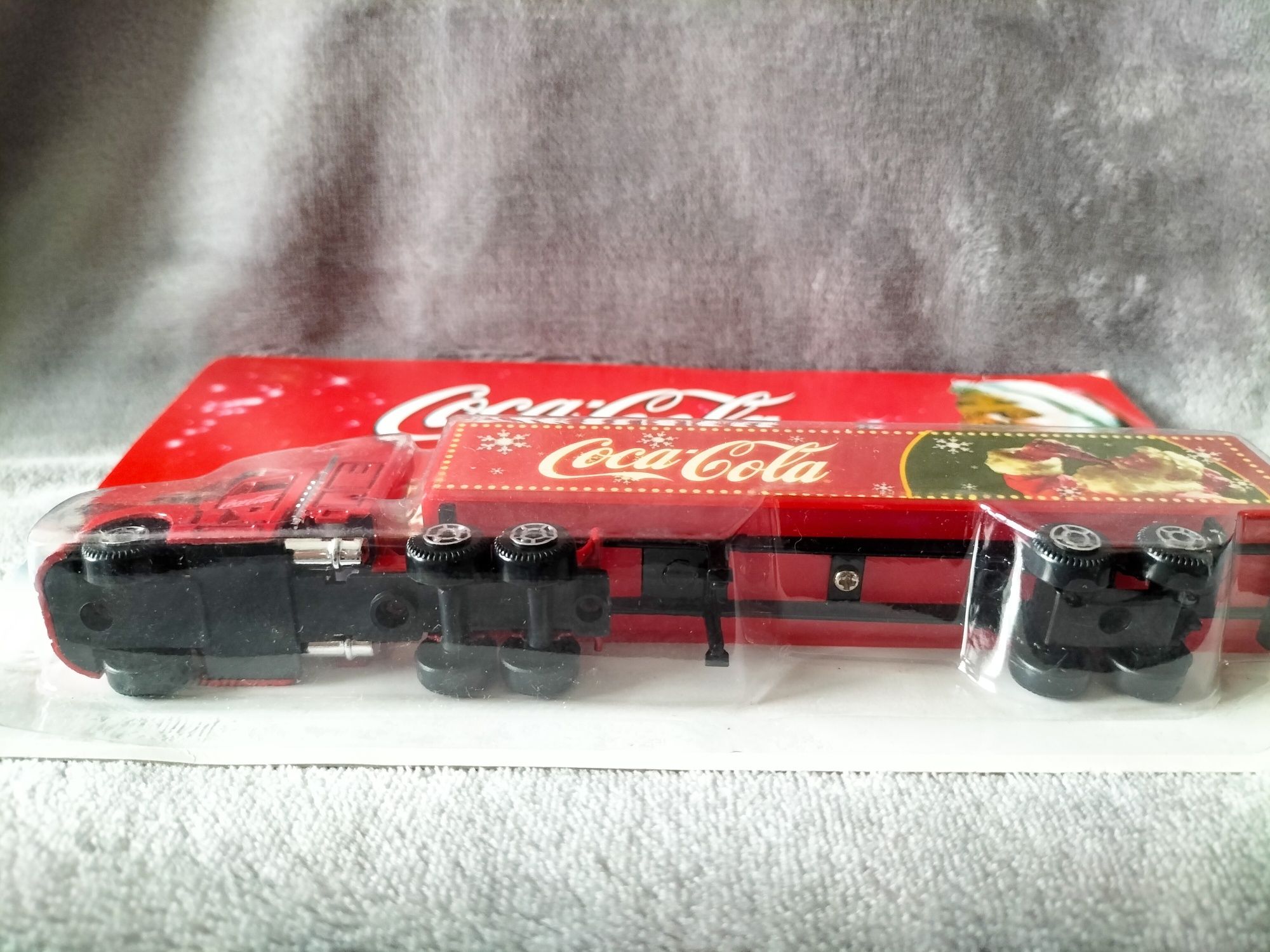 Świąteczna ciężarówka z logo Coca-Cola 1:72