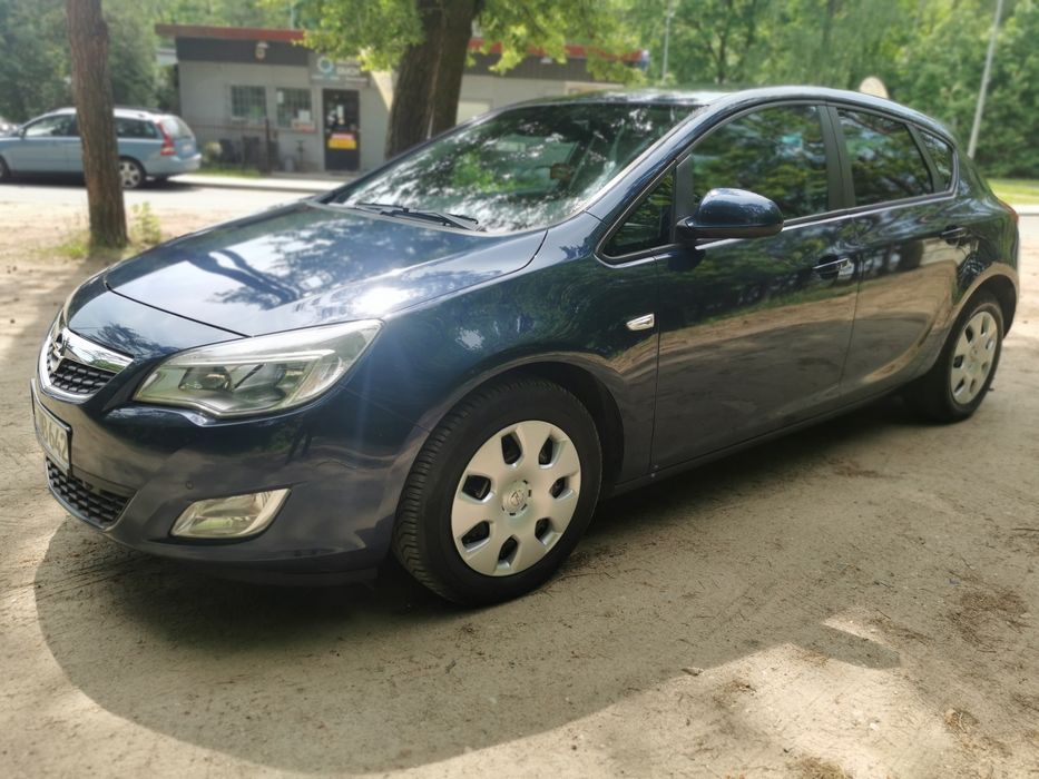 Opel Astra 2011r 1.7cdti diesel 6biegow po serwisie