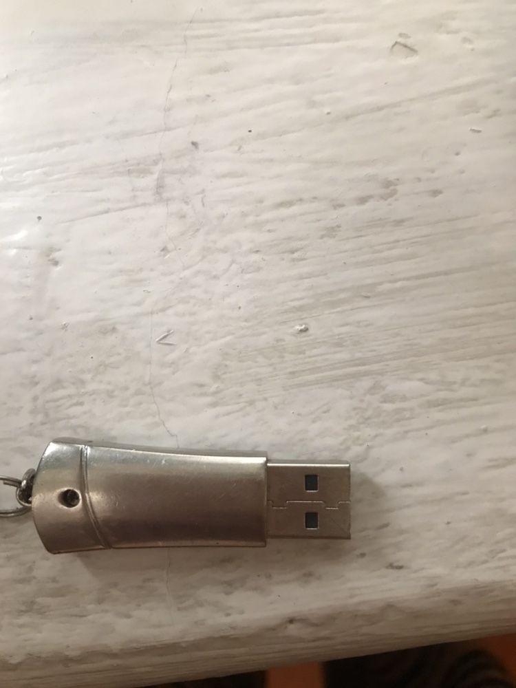 Продаю Flash  USB 4 Gb