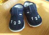 Летняя  обувь для малыша 3-6 мес