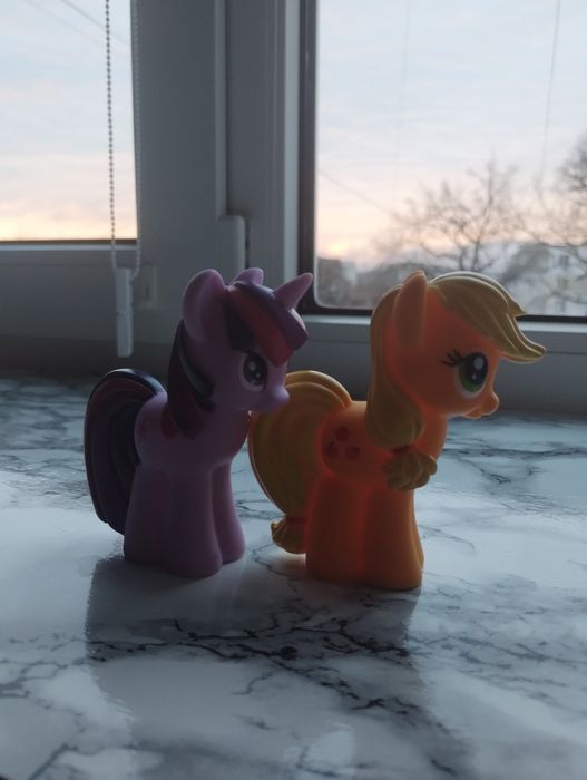 Искорка і еплджек