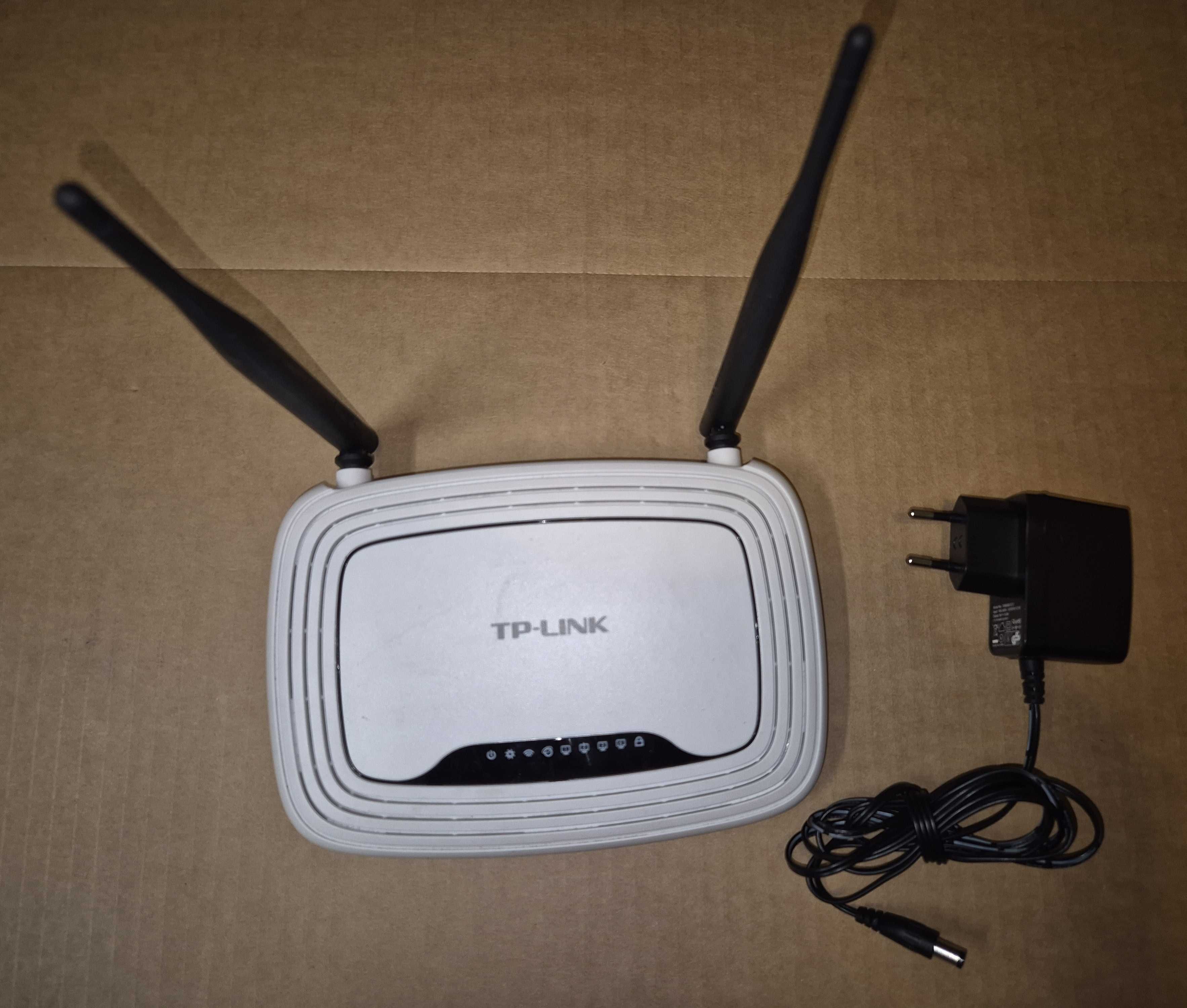 Router TP-Link WR841N