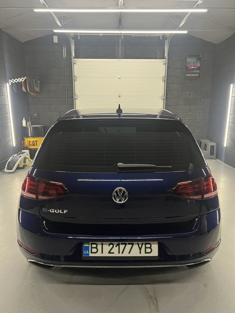 VW e-Golf SEL 2018 36kwh
