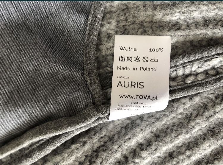 Sweter firmy Tova