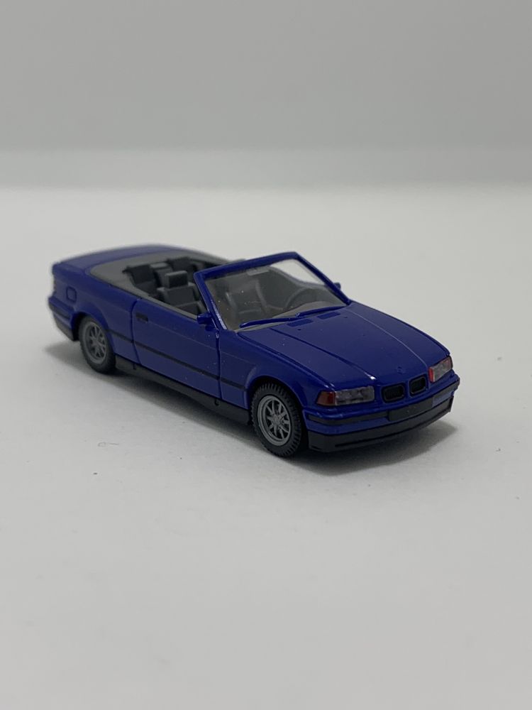 BMW 325i Cabrio da Wiking escala 1/87