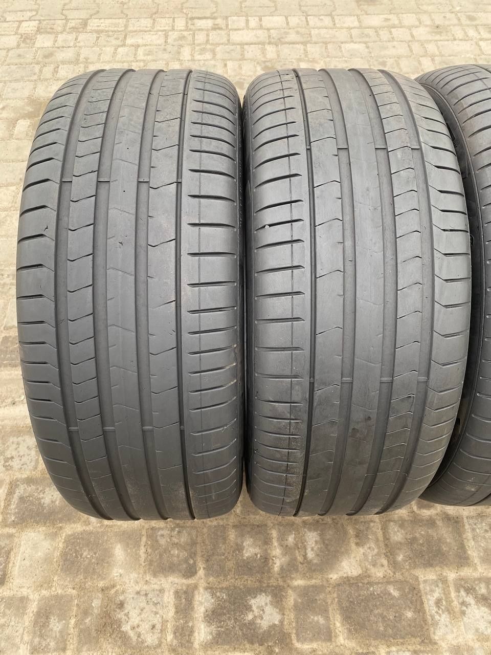 285/45 R21 103Y Pirelli PZ4 Run Flat 21 Рік 5.3мл