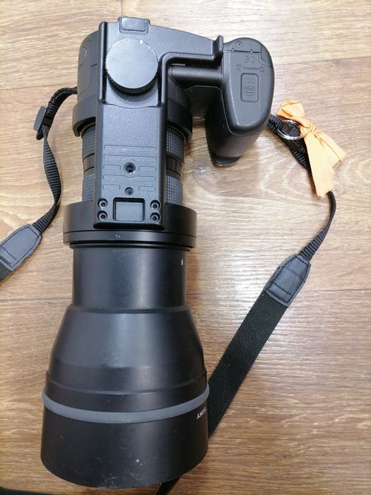 Фотоаппарат Sony DSC-R1 + Обектив Sony