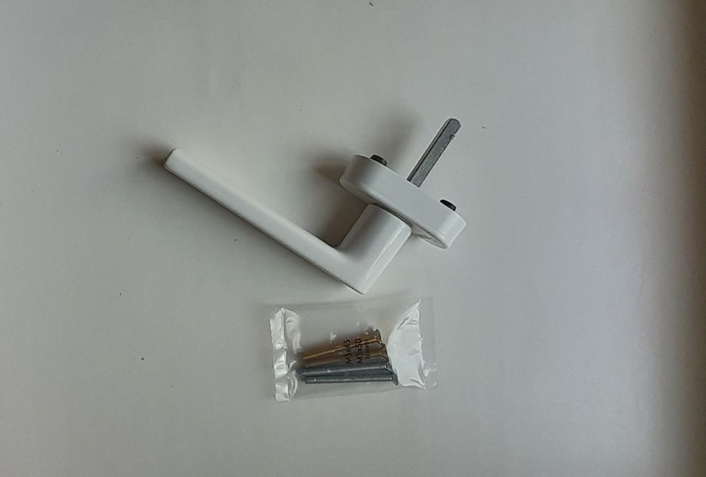 Ручка на вікно REHAU/ Віконна ручка