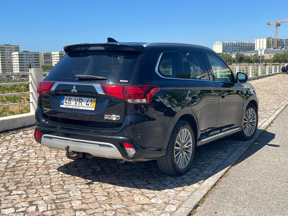 Mitsubishi Outlander 2.4 PHEV Instyle