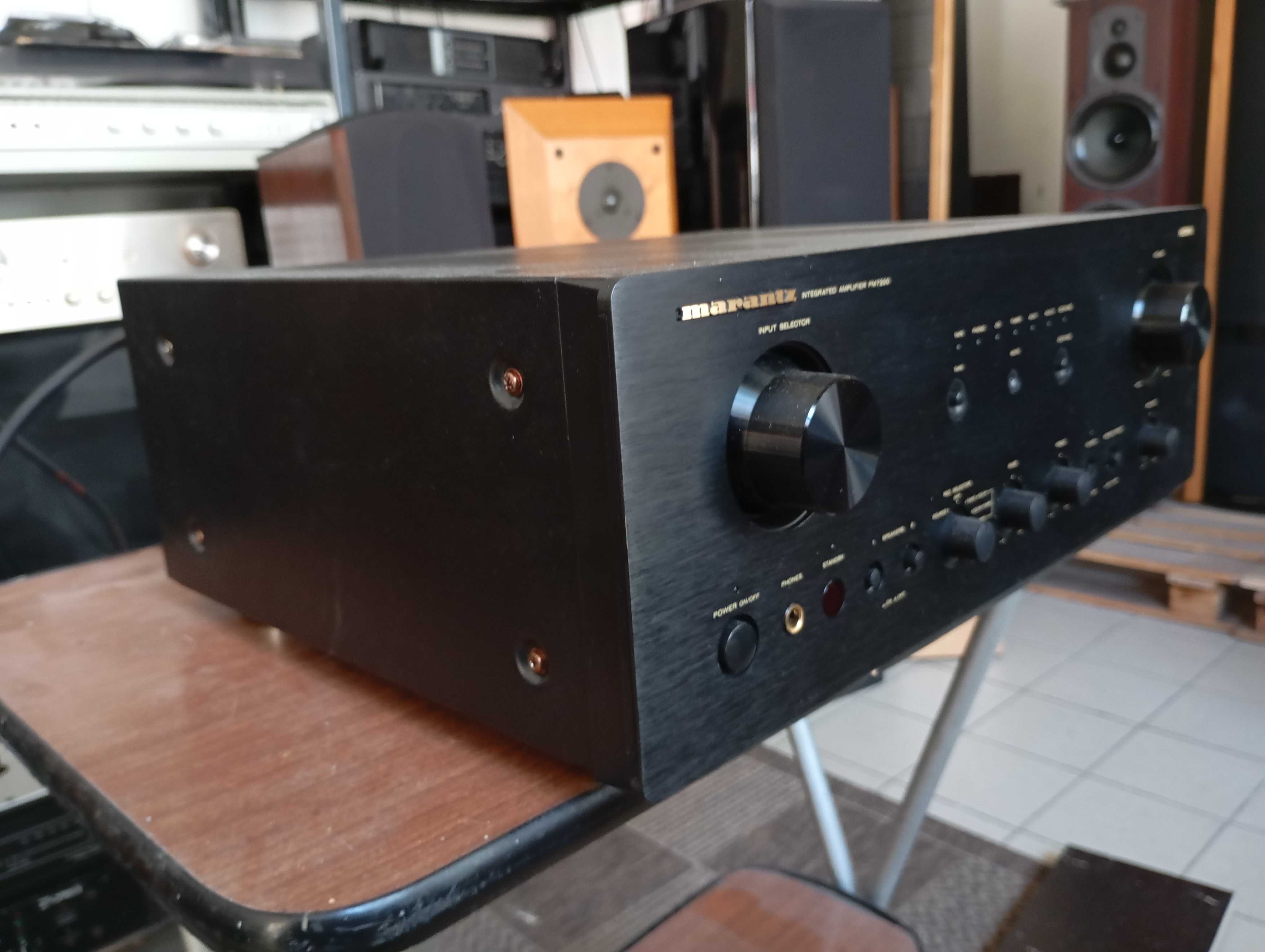 Amplificador Marantz PM 7200