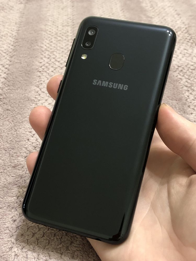 Телефон Samsung Galaxy A20e 3/32gb NFC #88