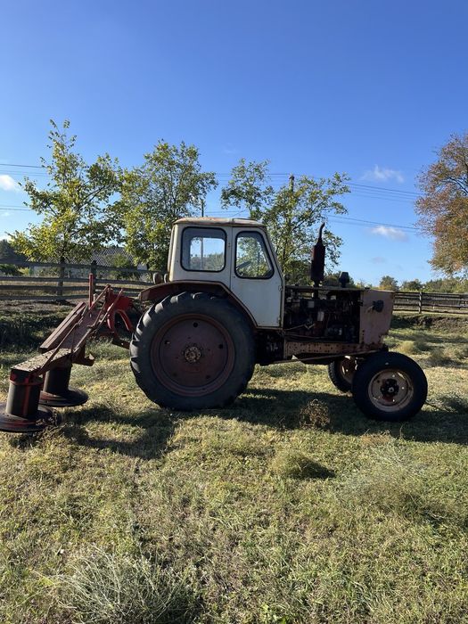 ЮМЗ -6   1980 р.в.  + прицеп, плуг, лущільник, косарка, гребка, борони