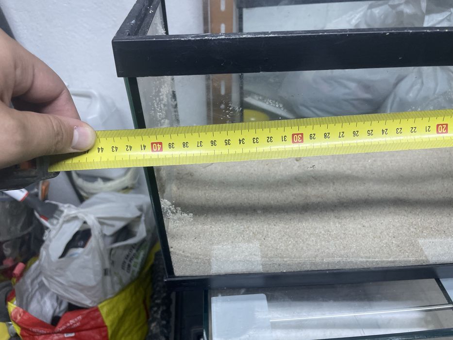 Aquario 15€ 41x25x20 .