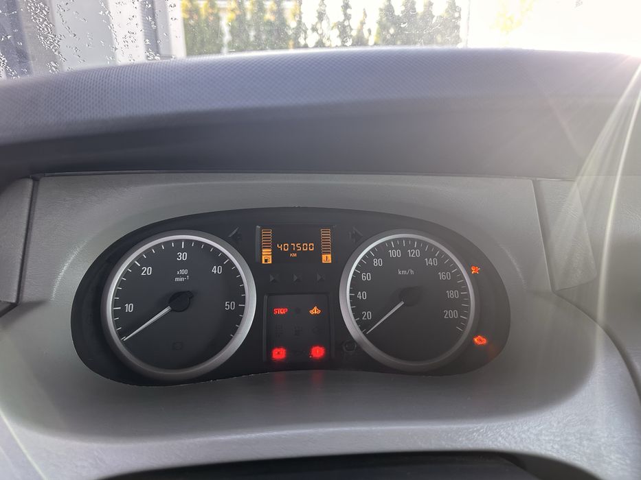 Opel vivaro 2007r 2.0dci 6os brygadowka