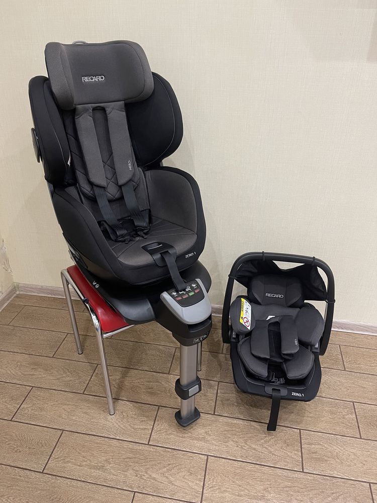 Продам автокрісло Recaro zero. 1