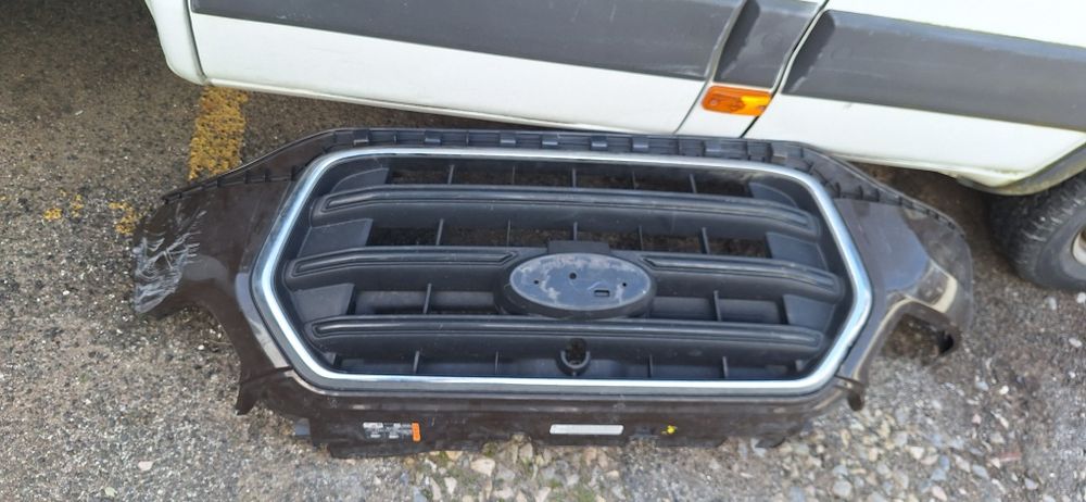 Grelha, suporte e frente para ford transit 2021.
