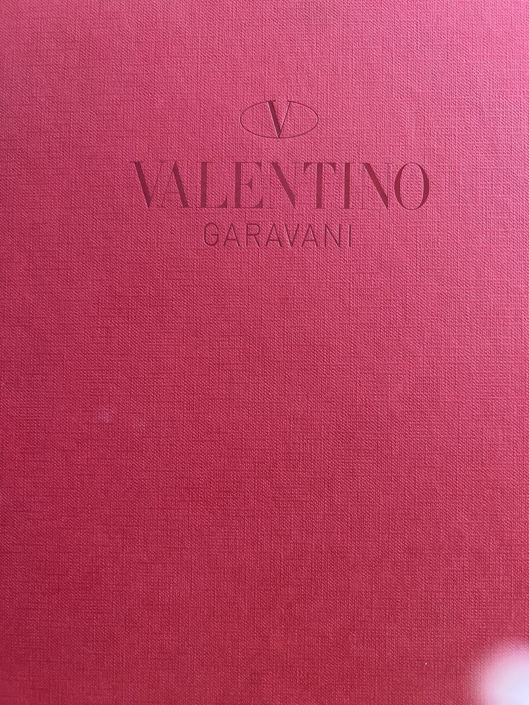 Кросівки валентіно valentino