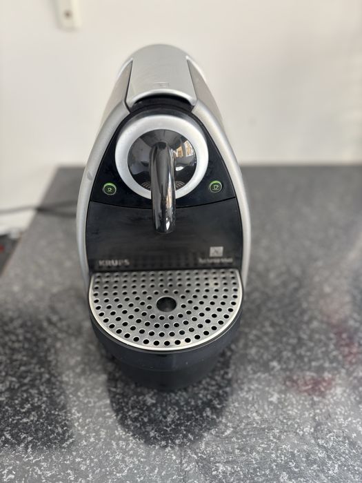 Máquina de café Krups Nespresso para peças