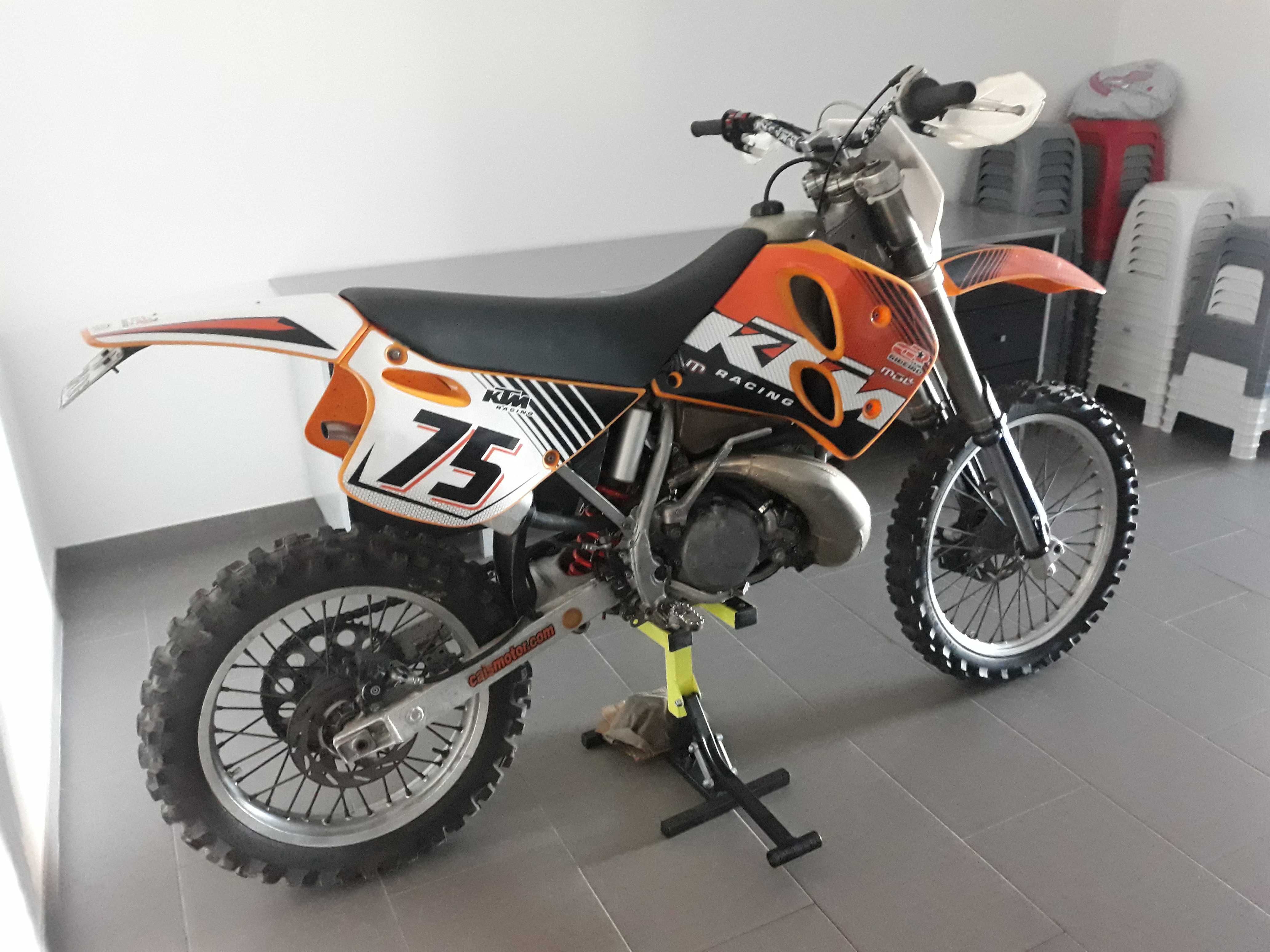 KTM 300 2T - Matriculada e com luzes - Toda restaurada
