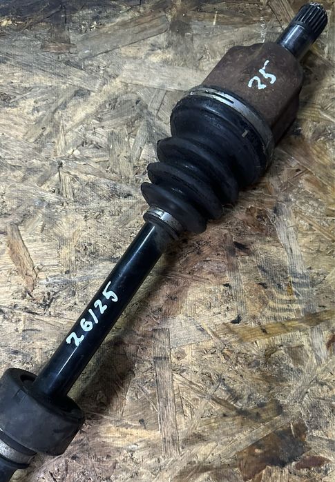 Піввісь права/ліва Honda Civic VII EU 1.4ls ціна за шт