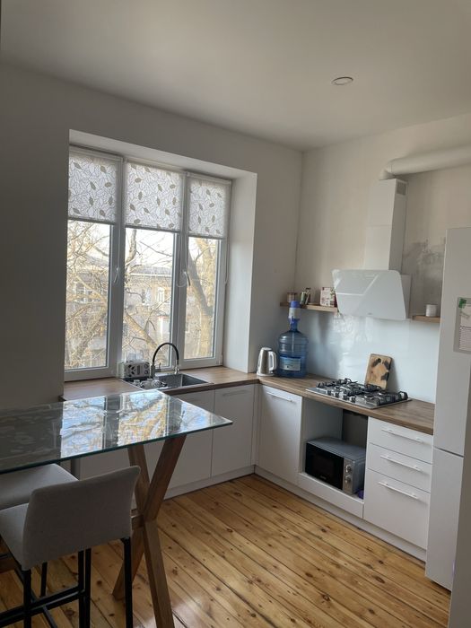 Квартира посуточно та что на фото ,от хозяйки,центр города