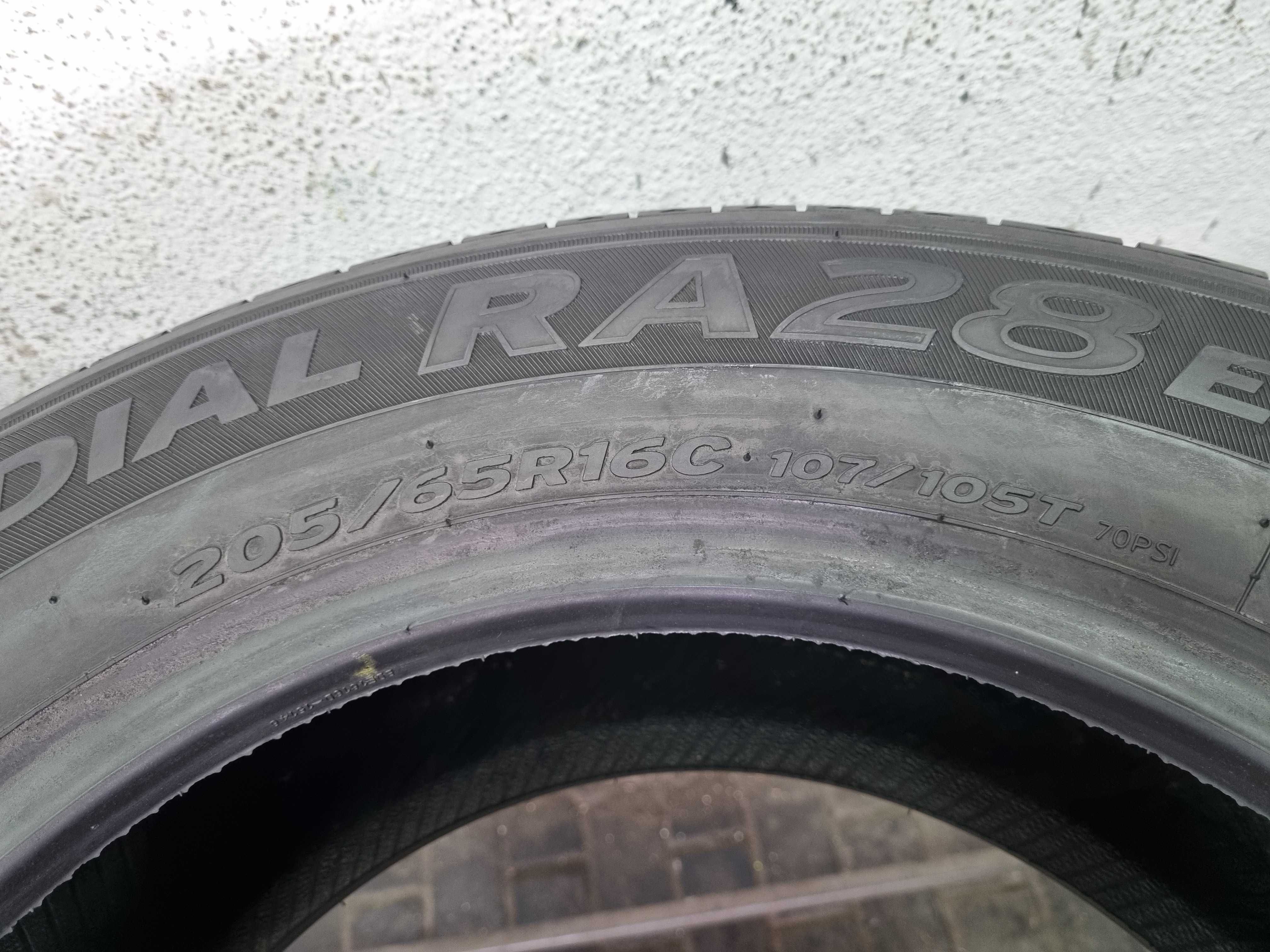 205/65/16C 107/105T Hankook Radial RA28E D.1616