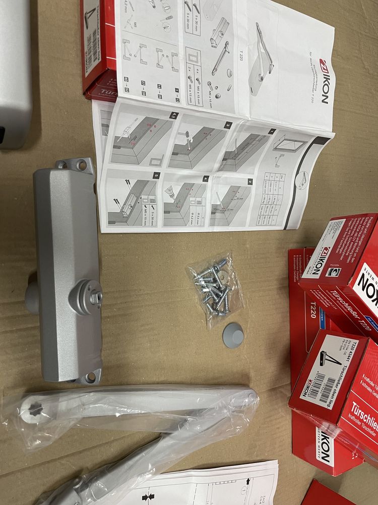 Samozamykacz drzwiowy drzwi NOWY! ASSA ABLOY