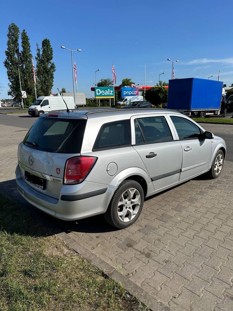 Opel Astra H 1,7cdti 80 km