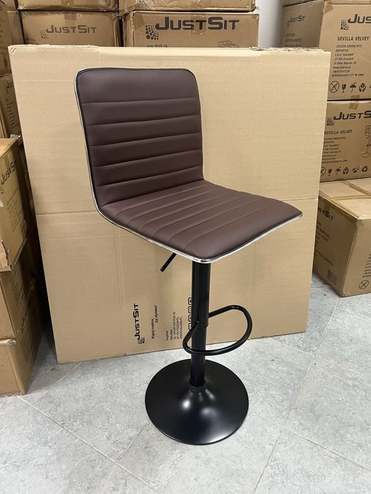 Барний стілець Hoker Just Sit Estero-коричневий