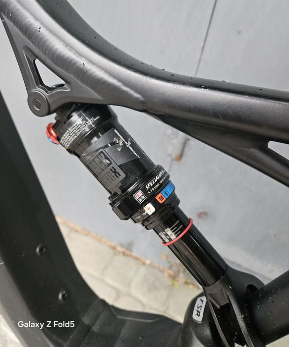 Електро велосипед двох підвісний Specialized turbo levo