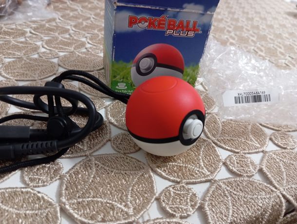 Nintendo Pokeball plus