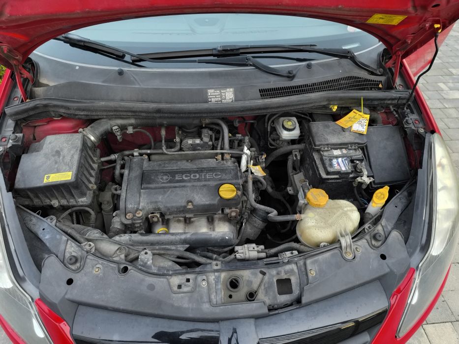 Opel Corsa D 2009 1.3 benzyna